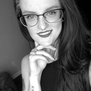 Meet your Posher, Leah